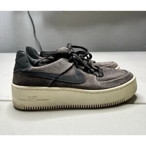 Nike Air Force 1 Sage Low Women’s Sz 6.5 AR5339-001 gray Suede Platform Sneakers